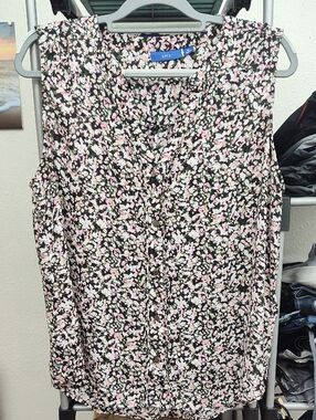 Apt. 9 Black Sleeveless Button-Up Top with Pink & White Floral